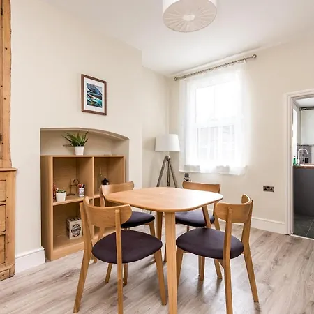 Stylish And Modern House With Original Period Charm * York