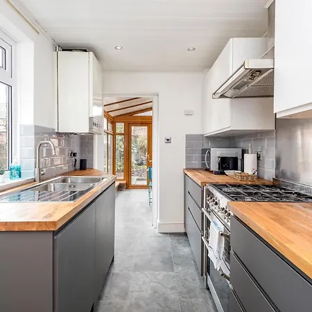 Feriehus Stylish And Modern House With Original Period Charm