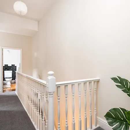 Feriehus Stylish And Modern House With Original Period Charm York